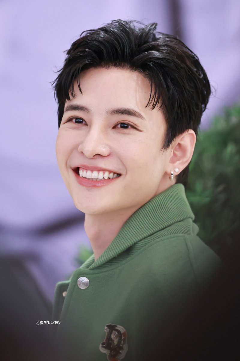 spongelotus's tweet photo. green is my fav🤍💚🐏 #supanut https://t.co/UJhlxMldNl