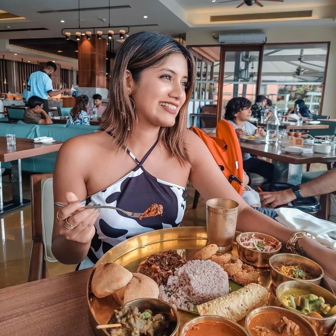 GoaMarriott's tweet image. 𝐓𝐡𝐞 𝐀𝐮𝐭𝐡𝐞𝐧𝐜𝐢𝐭𝐲 𝐨𝐟 𝐆𝐨𝐚

Unveil the heart of Goan cuisine with our curated Goan thali. Relish authentic flavors like Xacuti, Chicken Cafreal, and Vindalho, amidst breathtaking ocean views.

#Thali #goanthali #goandelicacies