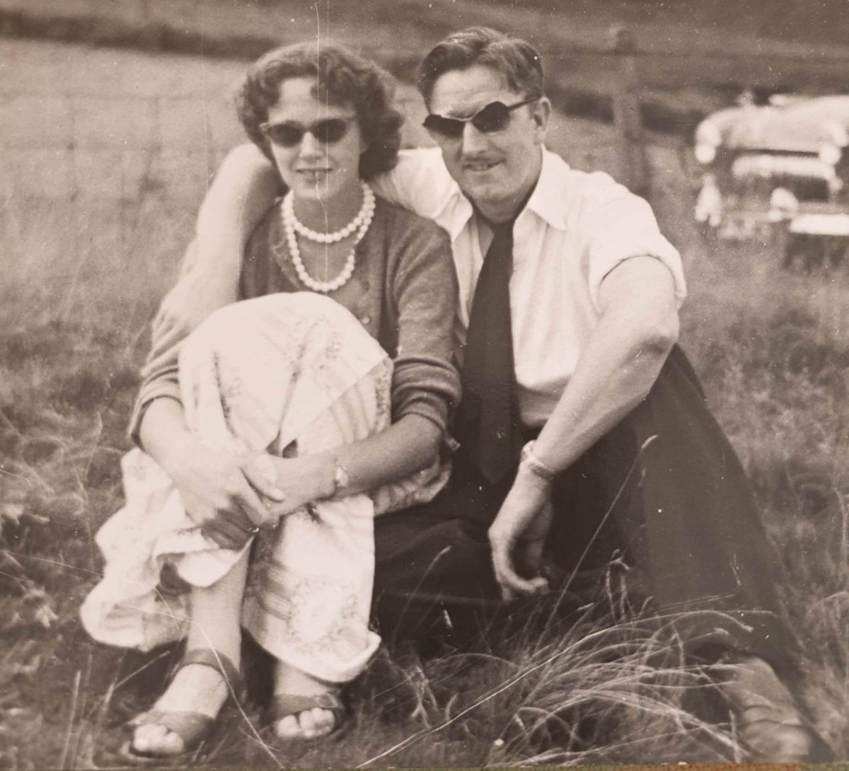 irwinmitchell's tweet photo. Our client is warning of the dangers of #Asbestos, following the sad loss of devoted wife, and mother, Joan Davies. Joan died following exposure to the substance while washing her husband's work clothes. Find out more ahead of #AMD24: https://t.co/NL48O7tShs https://t.co/7Wt2FY6ziy