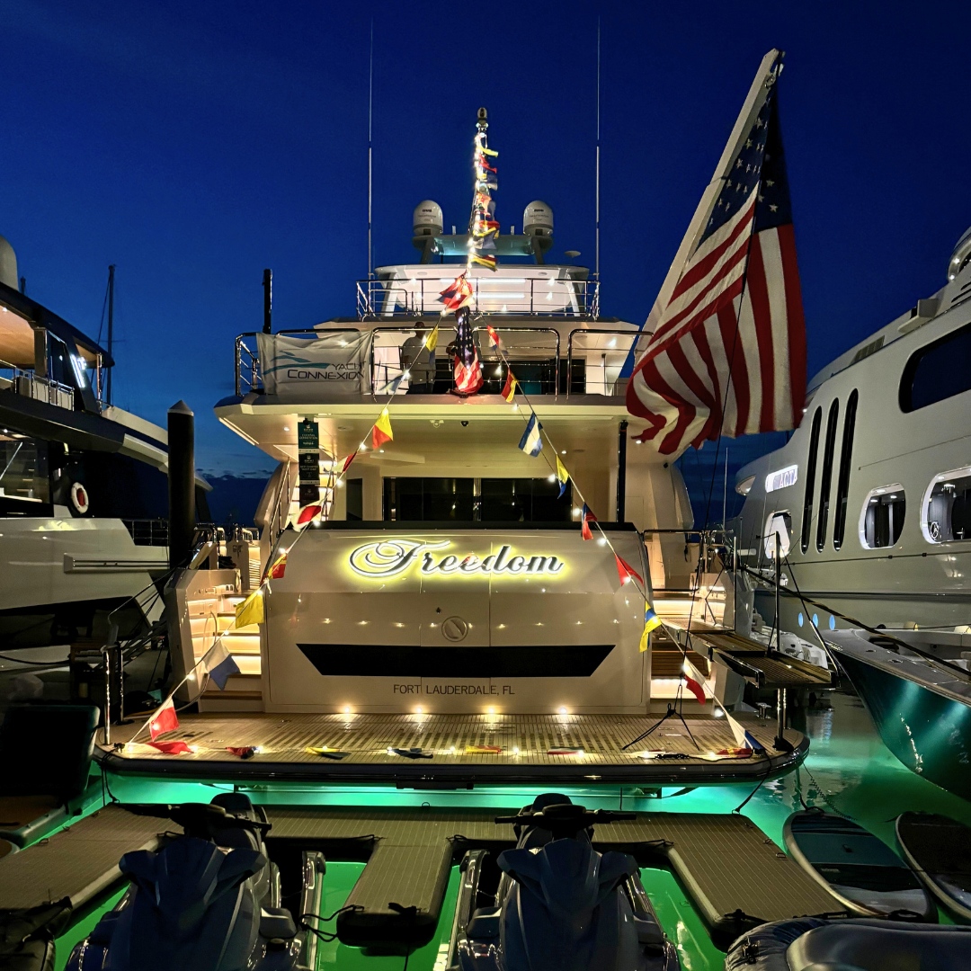 HorizonYachtUSA's tweet photo. Raise the flag, raise a glass, and raise the roof! ๐บ๐ธ๐ฅ Happy 4th of July from the Horizon family!
#4thofJuly #happy4th #horizonyachtsusa #yachtmanufacturers #horizonyacht #CustomYachts #LuxuryYachts #YachtDesign #YachtBuilders #LuxuryBoats#ExclusiveYachts #defineyourhoriz... https://t.co/HIZUGxSVkZ
