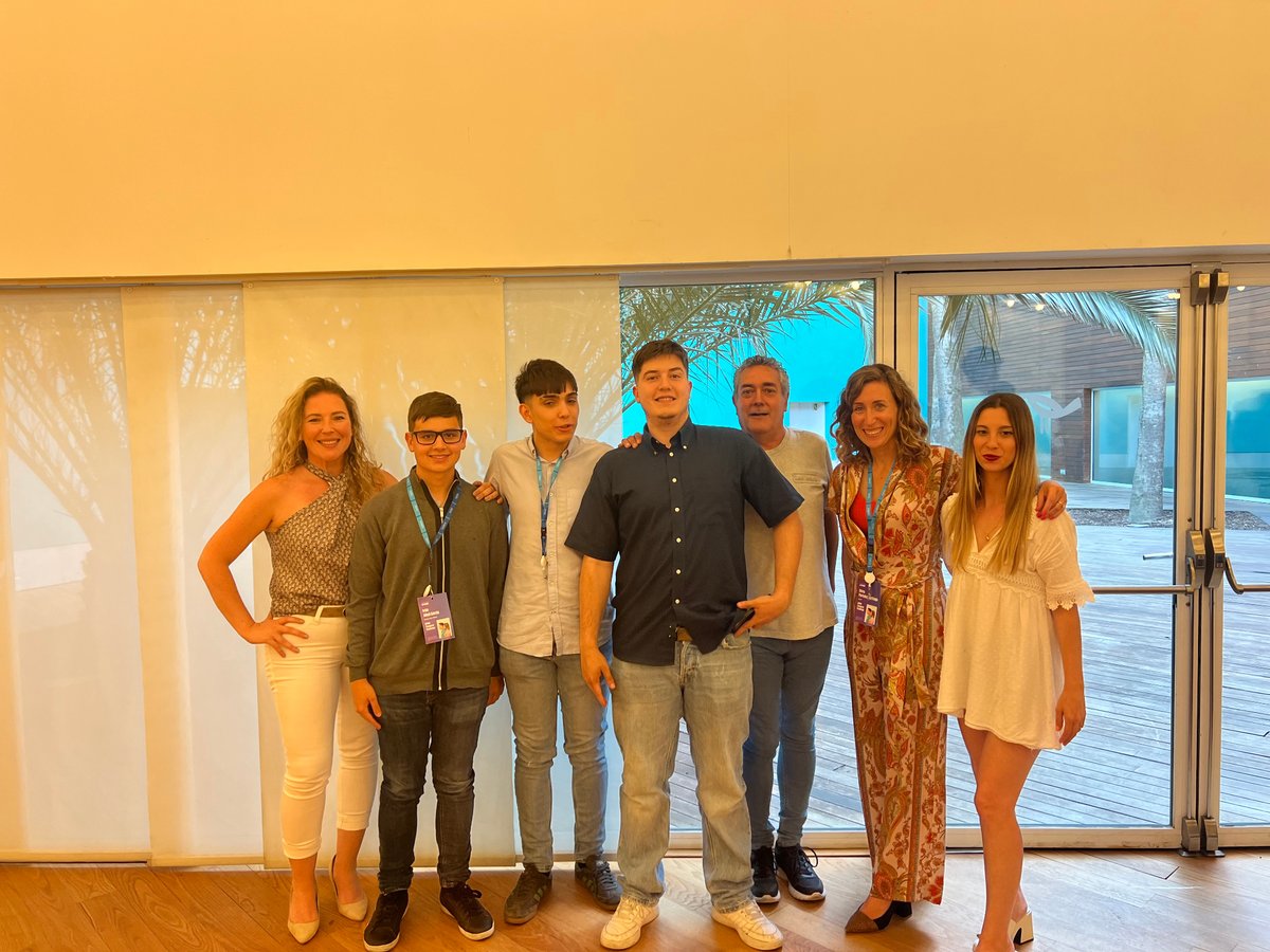 👉 El alumnado de GS de Administración y Finanzas ha participado en el <a href="/KPMG_ES/">KPMG España</a> Zaragoza Challenge.

Una experiencia en la que se han enfrentado a retos que han tenido que resolver ofreciendo soluciones innovadoras a un caso de negocio ante un jurado experto.

#FP  #FpInnovacion