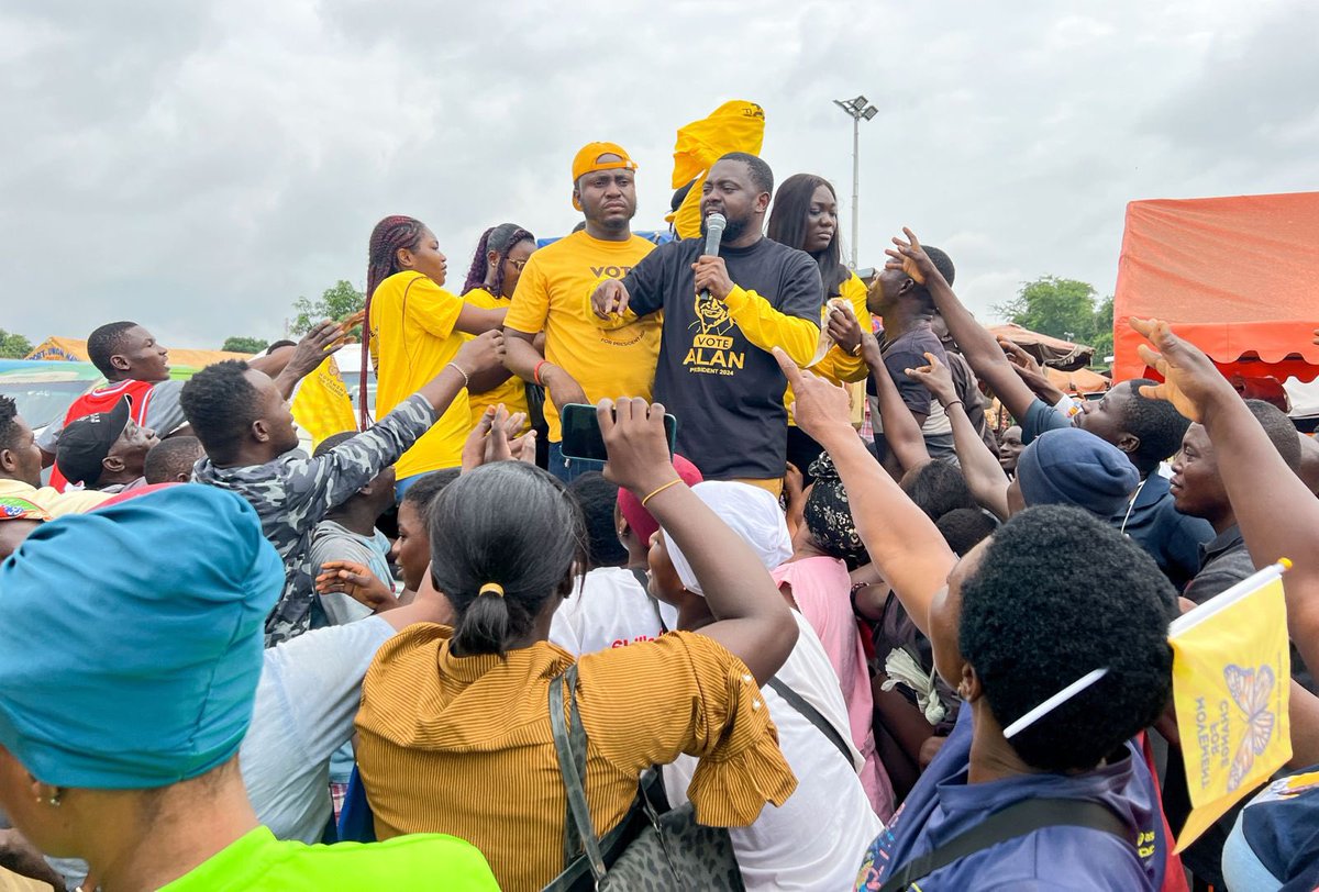 Yellow Army tweet media