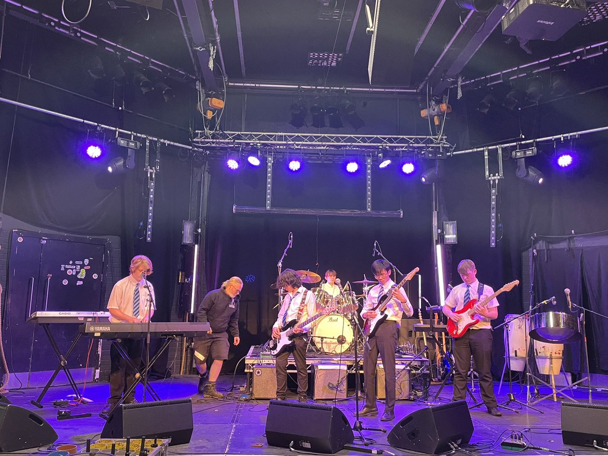 CambsCreate's tweet photo. Set two of techs is now underway!  Tickets selling fast - don’t miss your chance!! @Trumpington_Edu @Coleridge_Edu @Parkside_Edu @United_Music1 #Y9Bands @CambJunction https://t.co/npg5g86yAY