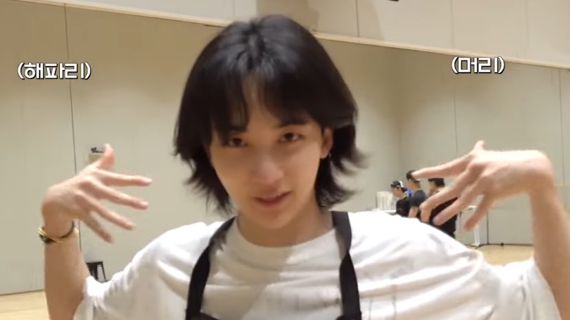 wonubliss's tweet photo. jeonghan 🥹🪼🤍 https://t.co/ui6hr7fK3S