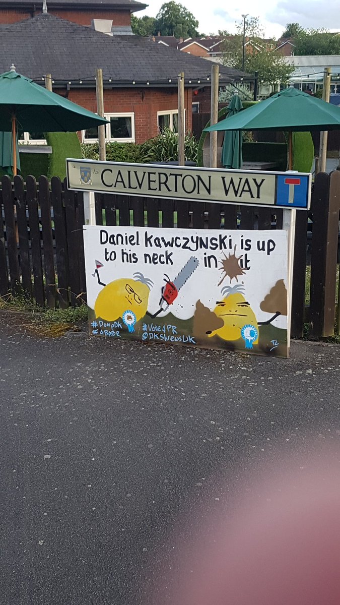 DkshrewsUK's tweet photo. @Hayleystevens We've had similar in #Shrewsbury where we look to #LoseTheLemon Daniel Kawczynski. All courtesy of your friendly neighbourhood #dumpDK https://t.co/tMNUR6Ftsc