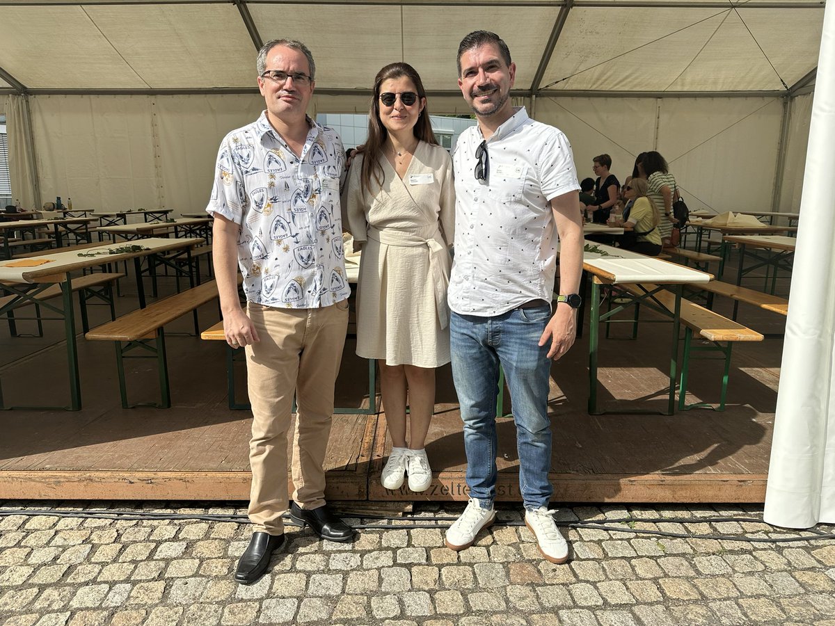 Celebrating the 40th Anniversary of the Max-Planck-Institut für Polymerforschung was a wonderful reunion of current and former coworkers and alumni. It was a pleasure to reconnect with so many friends. It was an honor to have been part of Prof. Dr. Katharina Landfester Group.