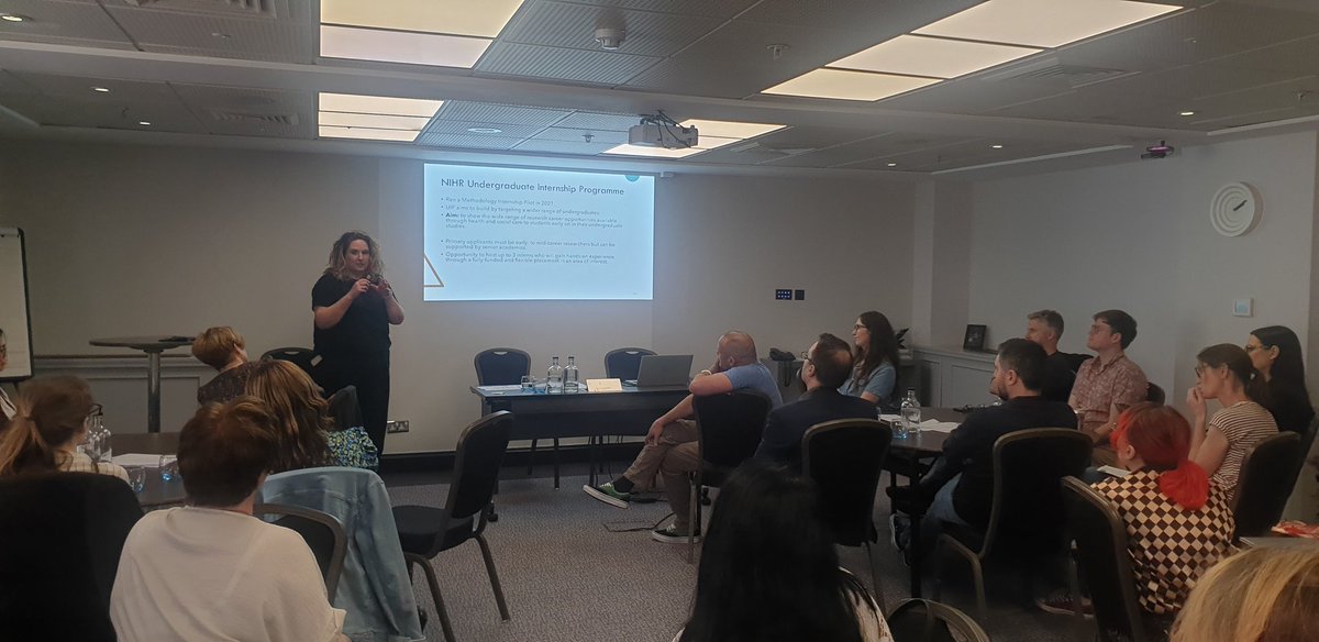 Next up, <a href="/skmc84/">Siobhan McHugh</a> talking about her success with <a href="/NIHR/">NIHR</a> funding for running its undergraduate internship programme with <a href="/psycenLBU/">@PsyCen</a>. Great work Siobhan 👏