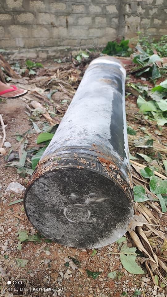TacticalAttPone's tweet photo. The probelm is that these landed in civillian areas. Junta disinfo ops on social media are describing them as 107mm rocket debris fired by the resistance groups, basically blaming EAOs for any damage. Therefore, we would be thankful to anyone who can help us ID these debris. https://t.co/ovNxZjK239