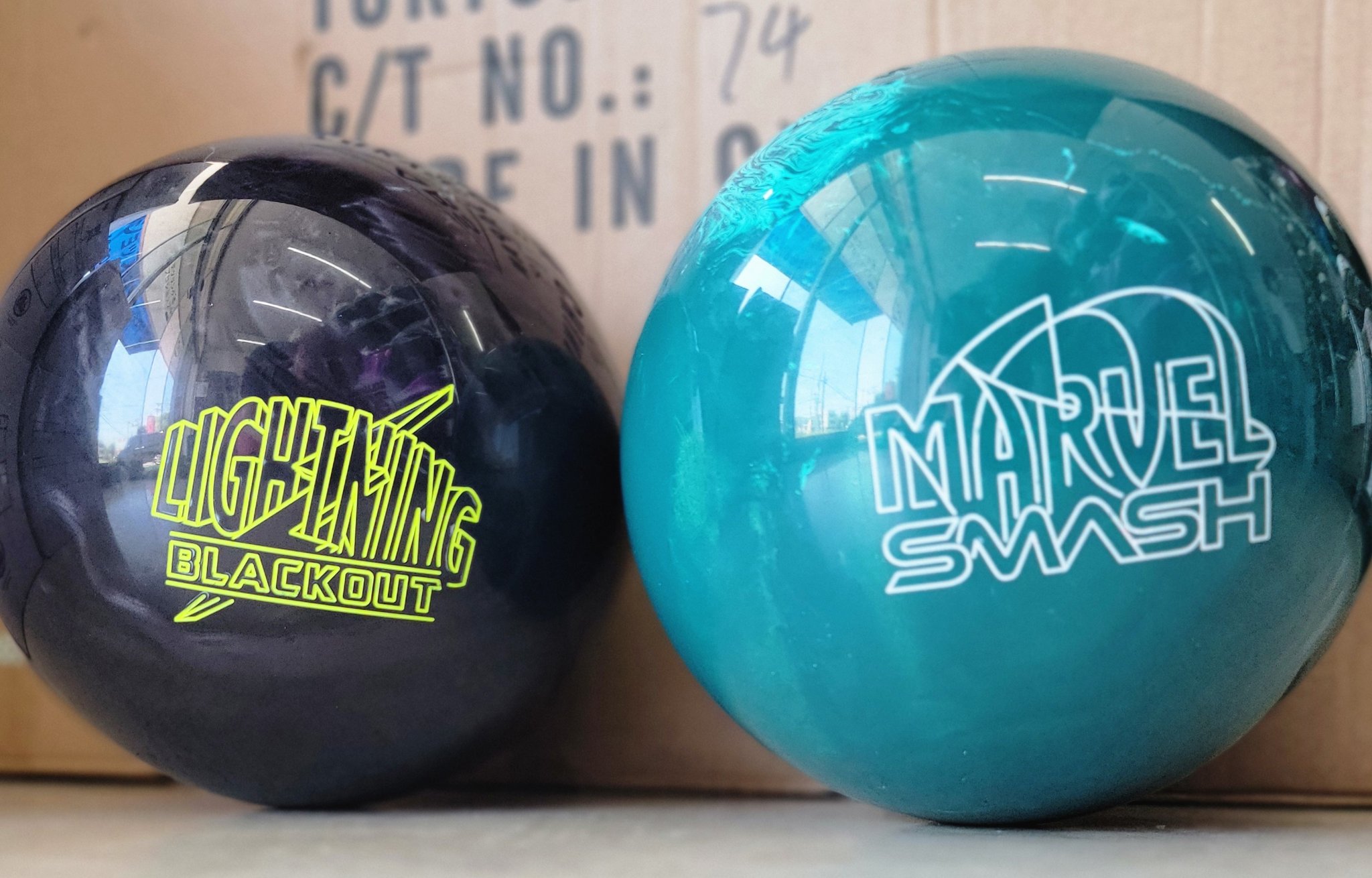【美品】マーベルスマッシュ15ポンド マーベルスマッシュ 新品未使用 MARVEL SMASH 15ポンド ボウリング