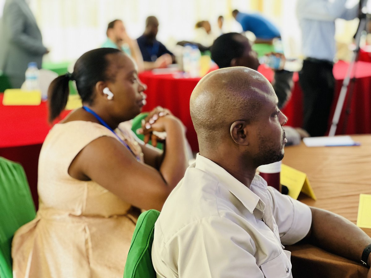 UNCDF's tweet photo. 🇸🇱 In 2020, @UNCDF IDES tool first gave us insights into how Sierra Leone's image was doing as an Inclusive Digital Economy. Between 2021 &amp; 2022, the country's #IDES improved.

➡️ Today, we shed light on the 2023 scorecard at the ongoing workshop on the #DataGovernance framework. https://t.co/VZMc9KuMsp