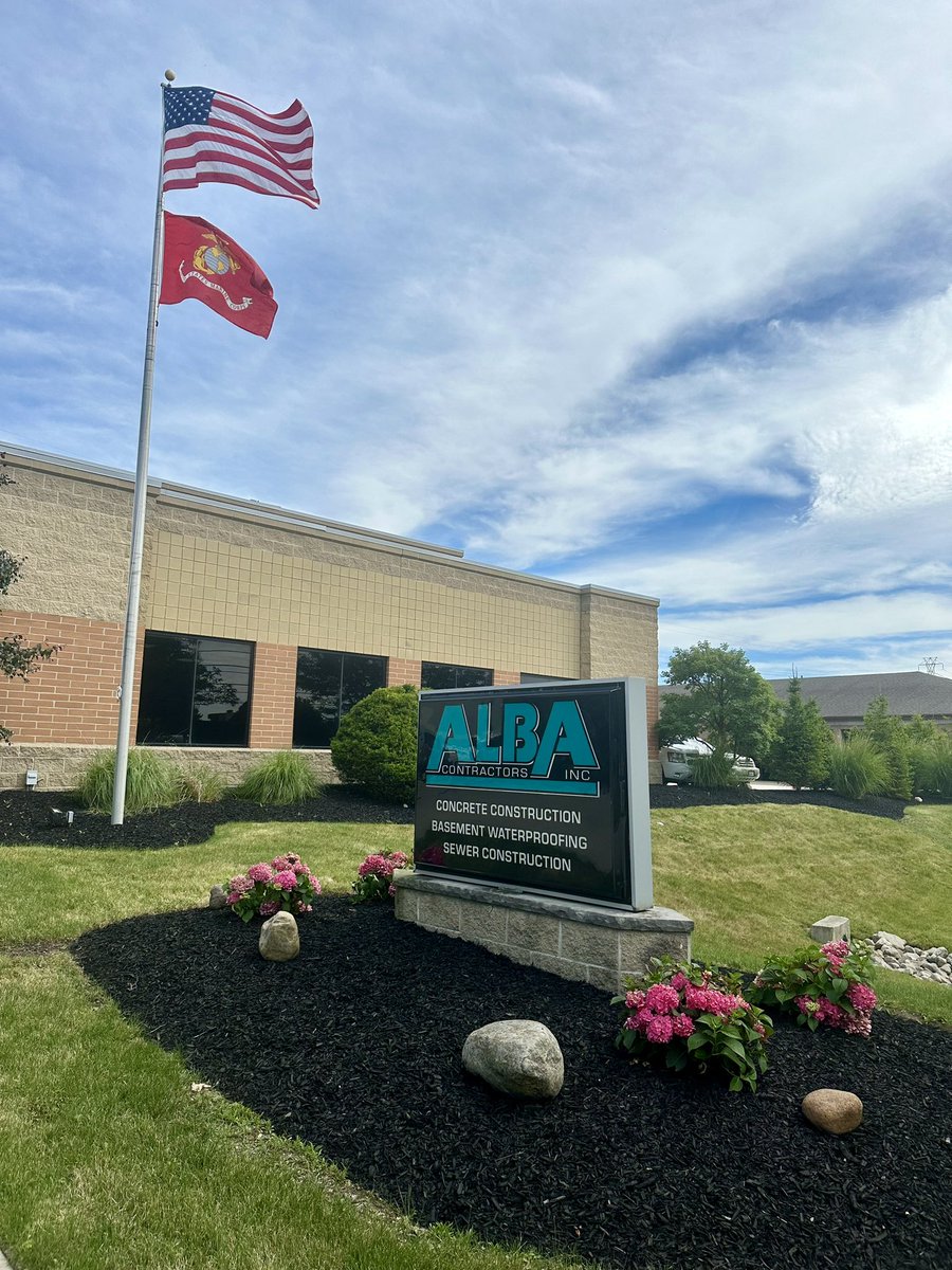 ContractorsAlba's tweet photo. Happy 4th of July from the ALBA Contractors team🇺🇸Today we celebrate the independence of our great country, along with the opportunity and success that it fosters. God Bless America❤️ https://t.co/H8E536s5n7