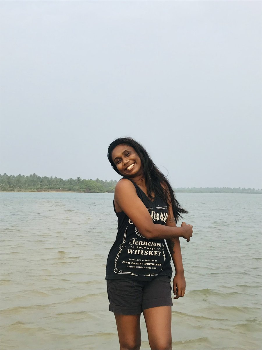 BucketListJrn's tweet photo. Simpler times 🌊✨ 

#TBT #GoodVibes #Memories #BeachDays 
#BeachLife #SeaLover #Nature
#bucketlistjourney https://t.co/dFs1ah0WLr