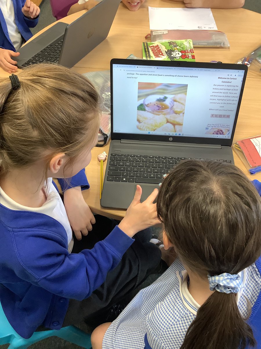 WhitegateCedar tweet media