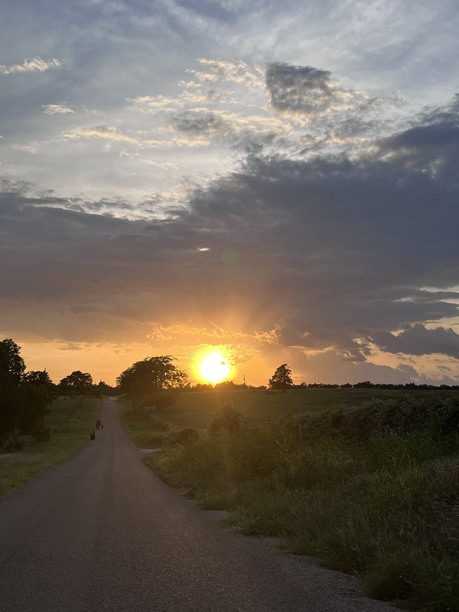 Asims_14's tweet image. 🎇😁