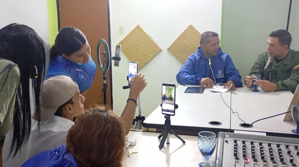 Infocentro Brisas del Terminal YARACUY tweet media