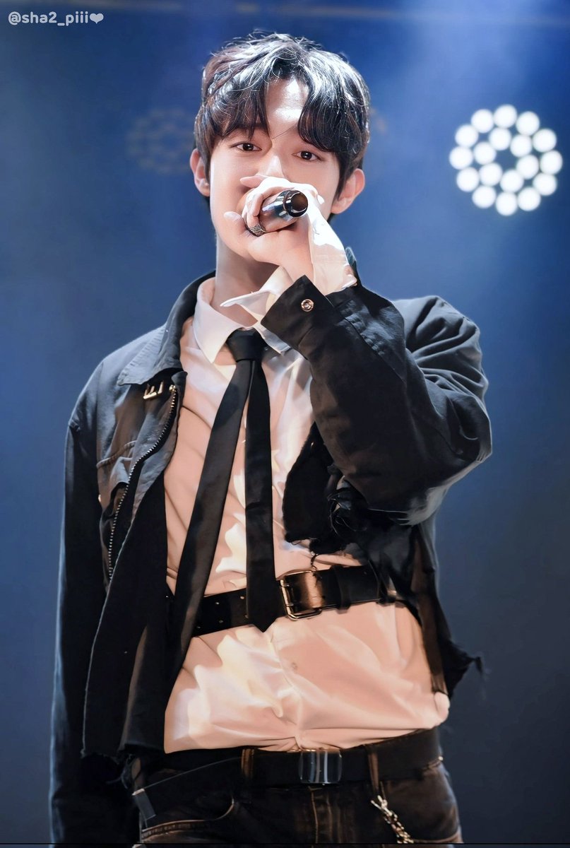 sha2_piii's tweet photo. ♡2024/06/29 2부♡

오랜만에 트리거 공연 봤는데 역시 너무 재미있었당ꔛ🤍˒˒*샤크티오빠도 오랜만에 만나서 너무 기뻤어욤🦈🩷샤크티오빠 캇코이넹🔥

#triger #SHARKT #트리거 #샤크티 
@trigger_jp @trigger_jp https://t.co/ZusGDFXJmN