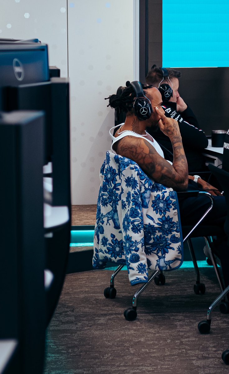 Lewis Hamilton tweet media