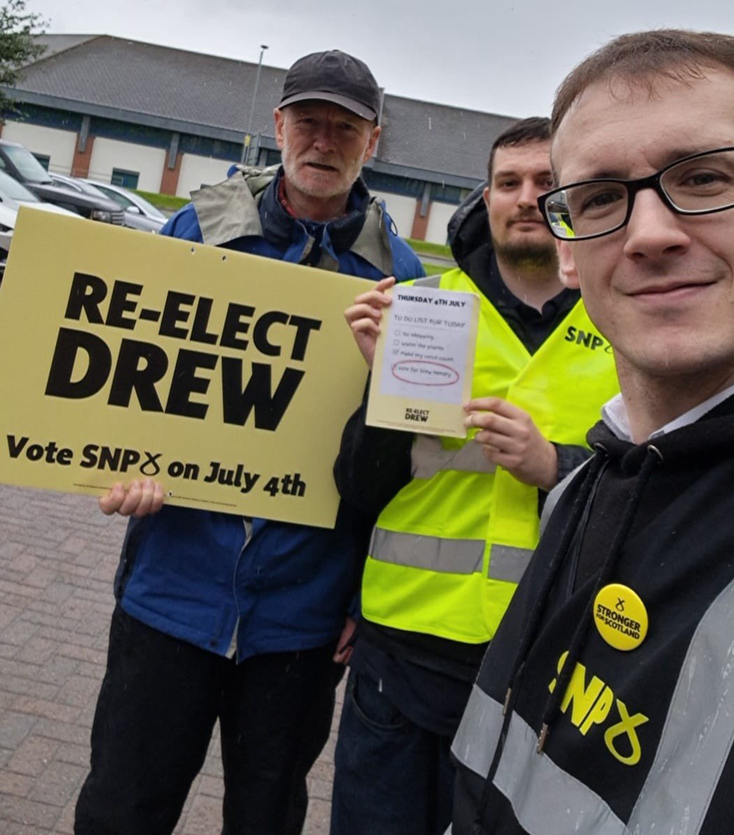 teamdrewhendry's tweet photo. Halfway through polling day &amp; support for @drewhendrySNP is going strong 😃💪 #VoteSNP #GE24 https://t.co/z2JqUDcCRL