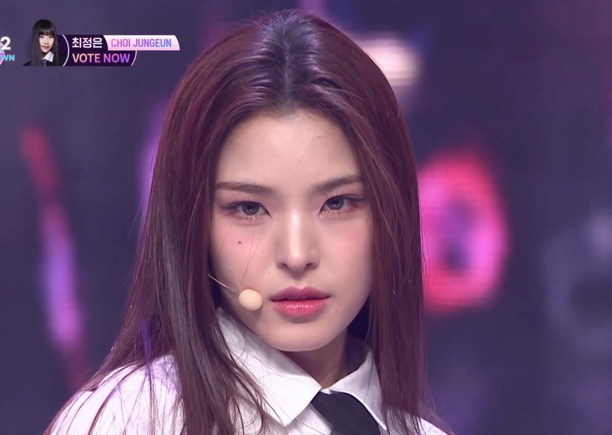 this is such a crazy face card like