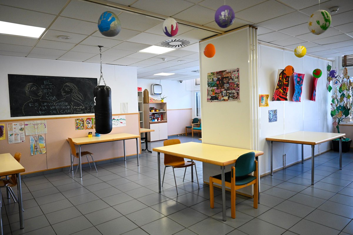El conseller de <a href="/salutcat/">Salut</a>, <a href="/manelbalcells/">Manel Balcells</a>, visita el Centre Dr. #EmiliMira per explicar el primer any de funcionament de les unitats funcionals de recuperació i projecte de vida, que articulen la reconversió de la llarga estada de #salutmental 

govern.cat/salapremsa/not…