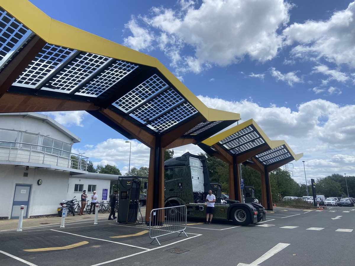 Tusker (@tuskerdirect) on Twitter photo Next stop, Superhub Oxford! Topping up the day with another ultra-rapid charging hub. It’s great to see how many ultra-rapid charging points there are, across a short distance! 😊⚡️ <a href="/rally_ev/">GREENFLEET EVENTS</a> <a href="/GreenFleetNews/">GREENFLEET</a> <a href="/Fastned/">Fastned</a> #evrally #atoz #collaboration #CheckpointU #ultrarapidcharging Next stop, Superhub Oxford! Topping up the day with another ultra-rapid charging hub. It’s great to see how many ultra-rapid charging points there are, across a short distance! 😊⚡️ <a href="/rally_ev/">GREENFLEET EVENTS</a> <a href="/GreenFleetNews/">GREENFLEET</a> <a href="/Fastned/">Fastned</a> #evrally #atoz #collaboration #CheckpointU #ultrarapidcharging