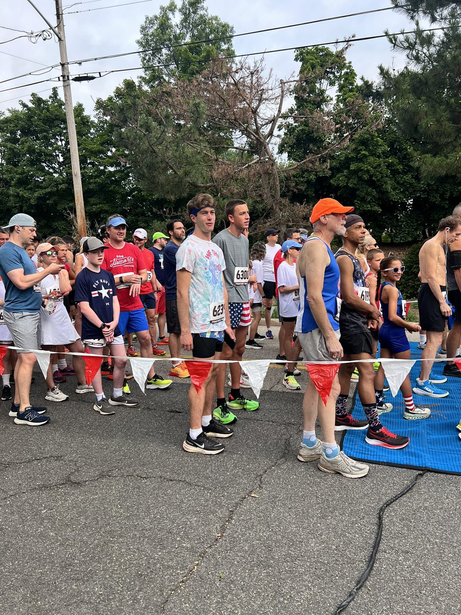 Luckie5019's tweet photo. Beautiful day for a #5k for #michaelmccloskey raising money for the Glen Rock 9/11 Tribute Fund. Kid started his own fireworks finishing 3rd in his age group, 14th overall out of 451 runners &amp; helped out his buddy Aiden in the kids’ #funrun #noxcuses #bowlersruntoo #4thofJuly https://t.co/kim2XTy86V