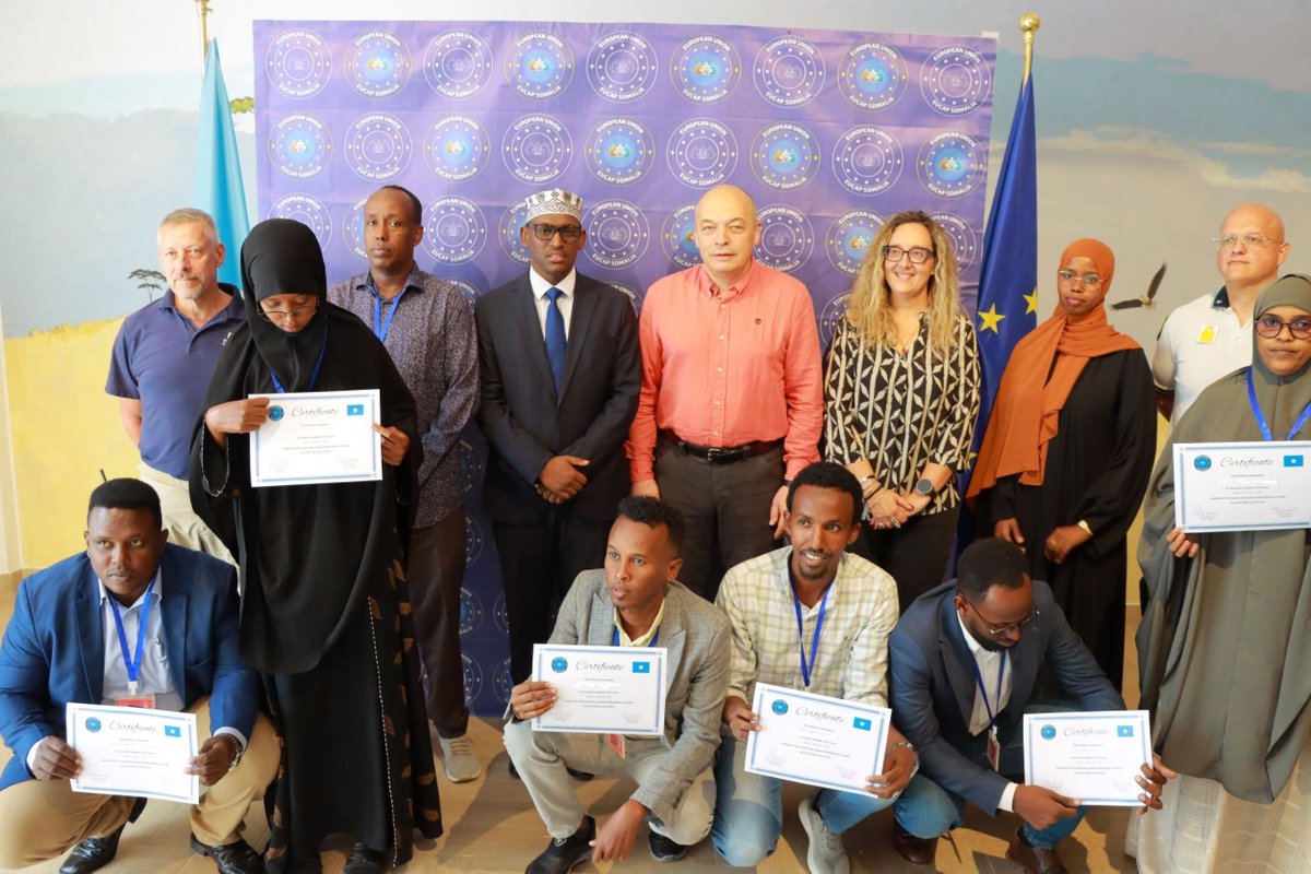 EUCAPSOM's tweet image. EUCAP Somalia trained #Maritime Rescue Coordination Center (#MRCC) operators in communicating and coordinating in maritime accidents or search and rescue operations. Mission has funded and implemented establishing of the MRCC in Mogadishu Port.