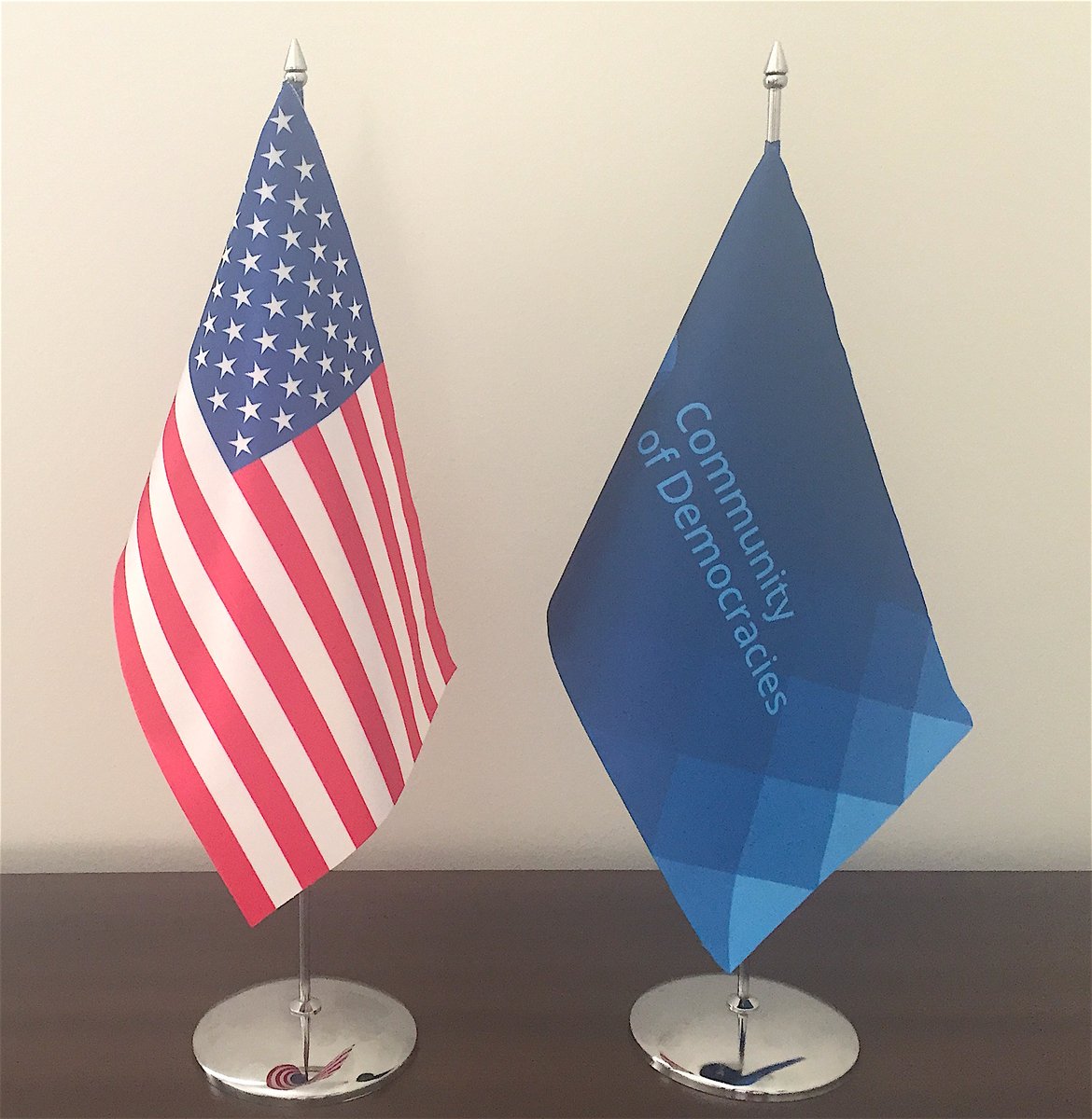 CommunityofDem's tweet image. The Community of Democracies extends best wishes and congratulations to its founding Member State 🇺🇸 @StateDept @StateDRL on today's #4July Independence Day