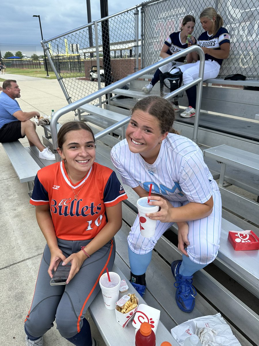 Riley Torres tweet media