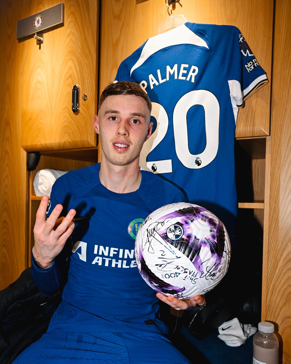 Just a reminder, Garnacho was awarded MOTM in the 93rd minute &amp; then Cole Palmer scored 2 goals in 5 mins and stole the award 😭😭😭