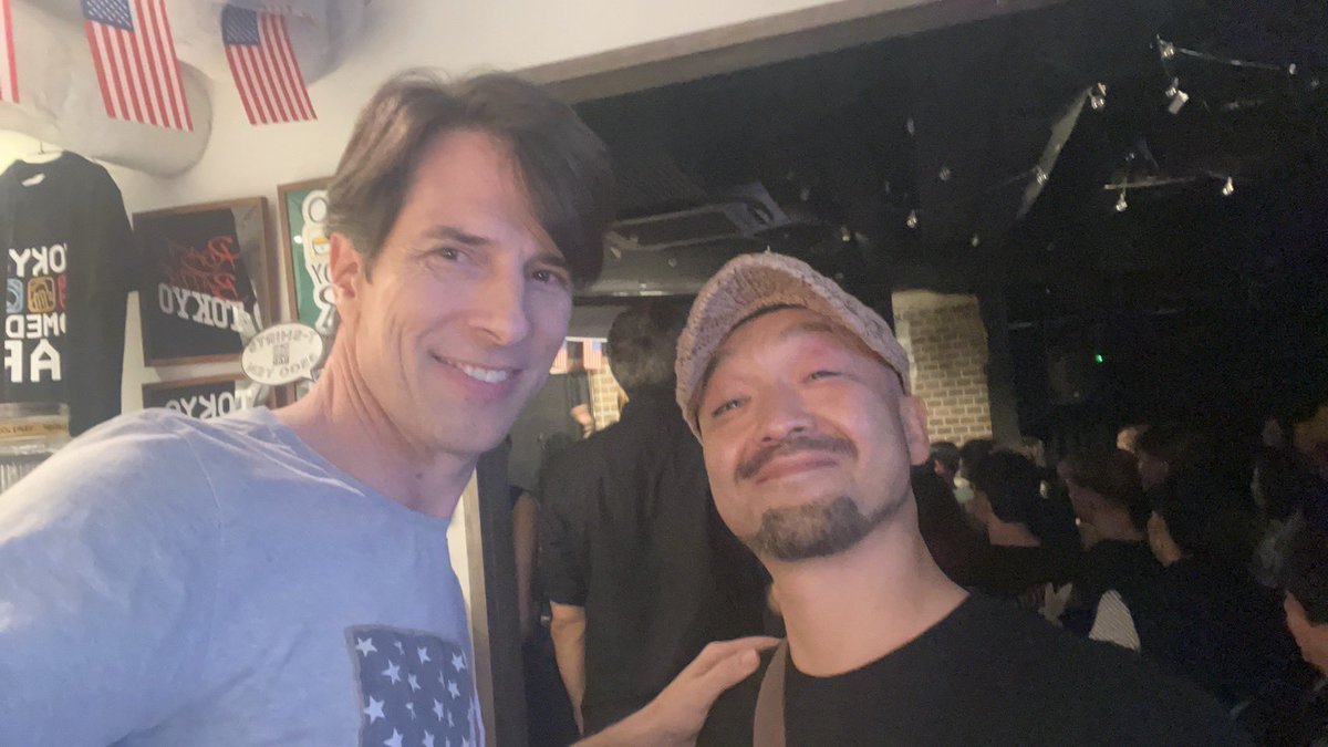 パックン(#パトリックハーラン)に誘われて久しぶりにスタンダップコメディを見に渋谷へ。昔は頑張ってオープンマイクに挑戦してウケたりウケなかったり。英語でもなんとかなるもんだと実感したもんです。