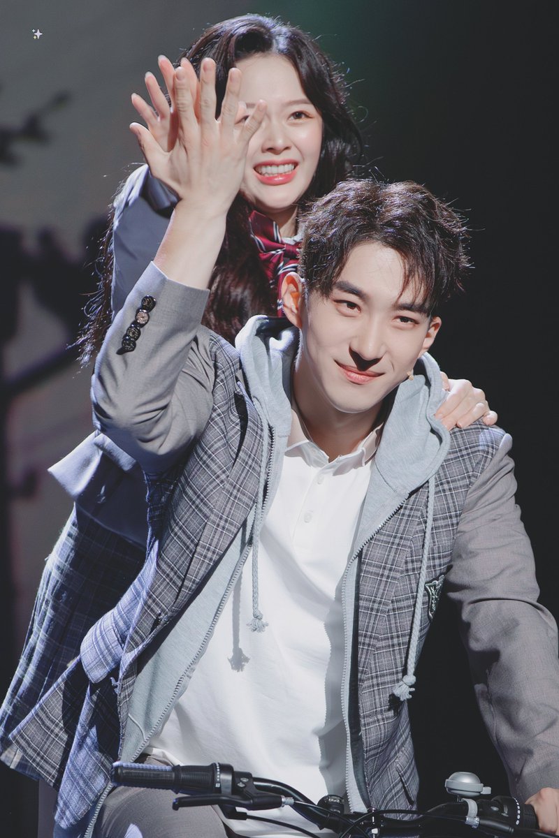 240704 4월은 너의 거짓말 / 프레스콜
미야조노 카오리 | 정지소 배우님
와타리 료타 | 조환지 배우님

가보자 신나게 하늘을 향해서