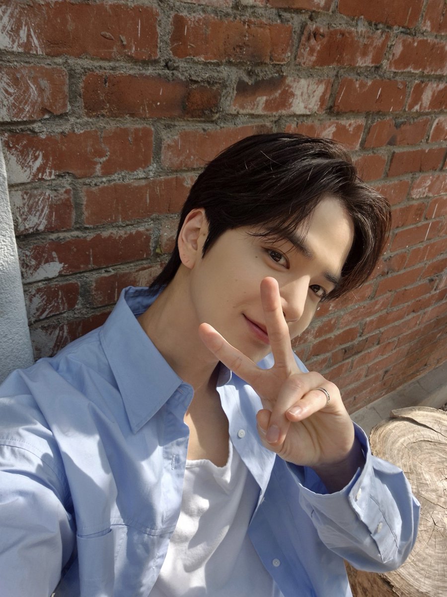 [📸] 더보이즈 영훈 밥이나 한잔해 완료🍚 맛있는 목요일을 만들어 주는 밥한잔😋 밥한잔의 자랑 영훈이와 즐거운 밤 되세요🩵

#THEBOYZ #더보이즈
#YOUNGHOON #영훈