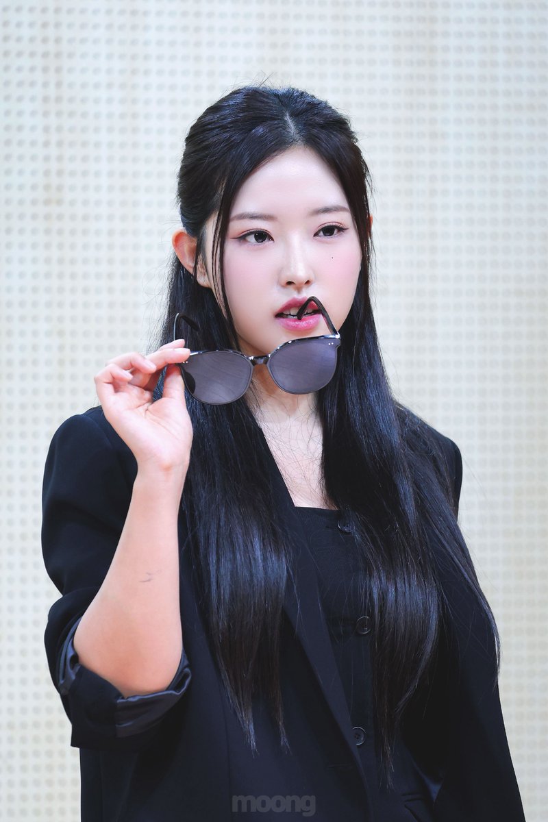 240629 이갈이

#루셈블 #loossemble
#혜주 #hyeju