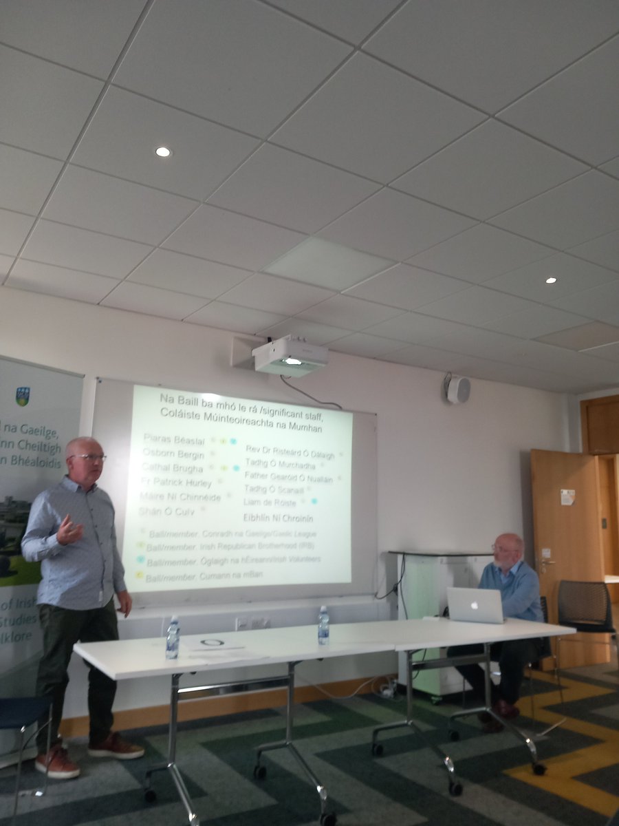 "An Súgán i mBéal Átha 'n Ghaorthaidh ' Seán Ó Suilleabháin ag caint ar Choláiste na Mumhan. Fíorspéisiúil!