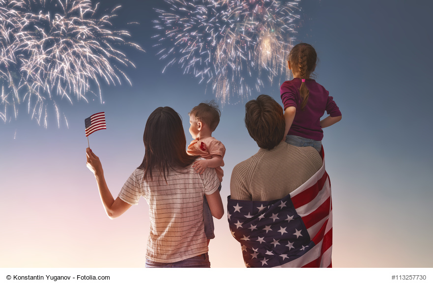 relevantpr's tweet photo. Have a happy and safe July 4th Weekend. Happy Birthday, America!!!!! #RelevantPR #July4th https://t.co/U7uqq31243
