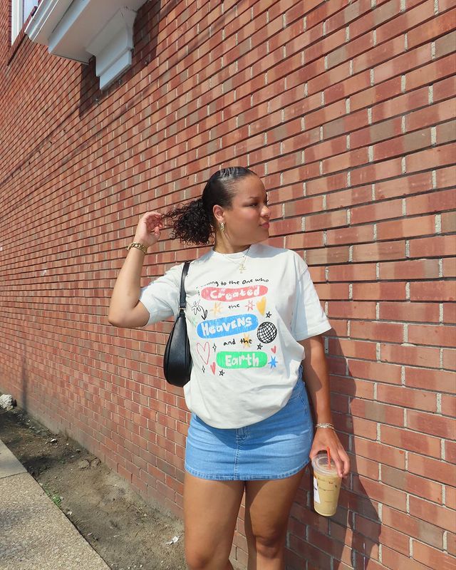 gloapparel's tweet photo. the perfect tee doesn't exis- 💗

📸: @harmony.burtt #GLOGetter

#glo #glogetter #godsloveovercomes #faithbasedbusiness #christiansmallbusiness #faithcommunity #faithfulffriends #christiancommunity #faithfashion

https://t.co/zqDADNekp8 https://t.co/RMlupZJTmX