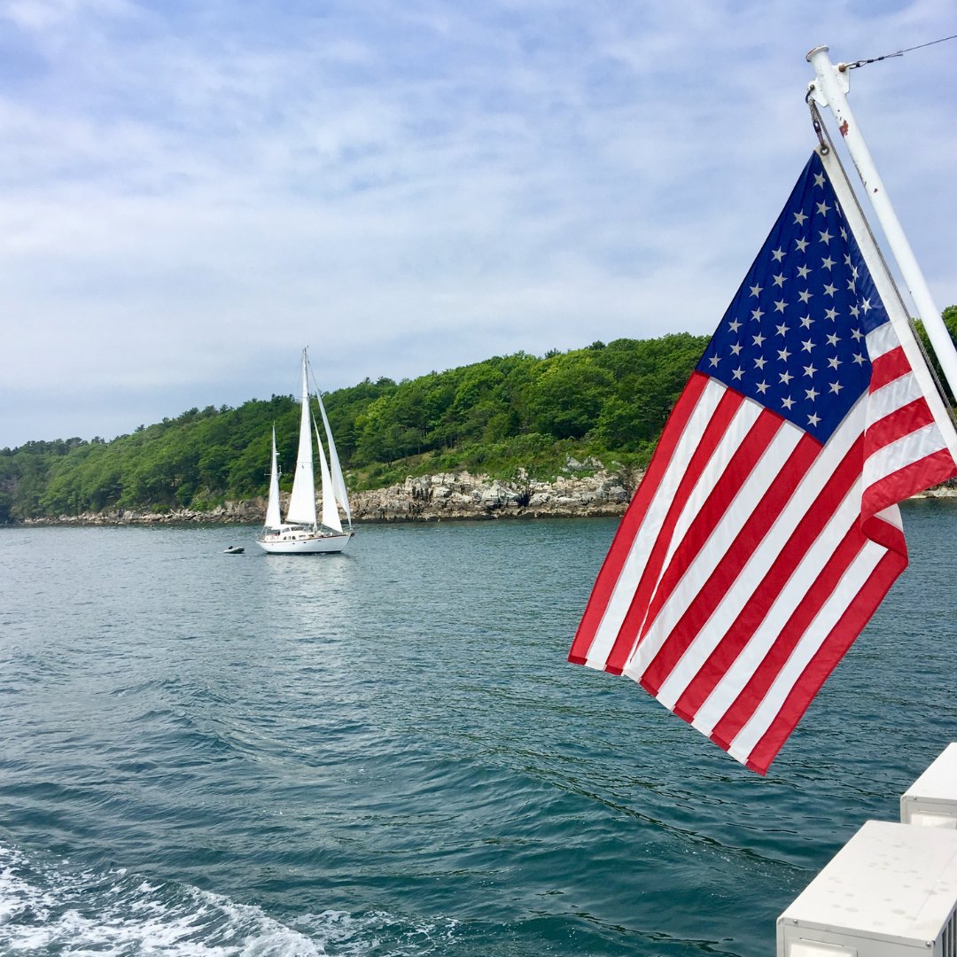 Stars, stripes, and High Goal Gin. Here's to a star-spangled #4thofJuly!  #HighGoalGin