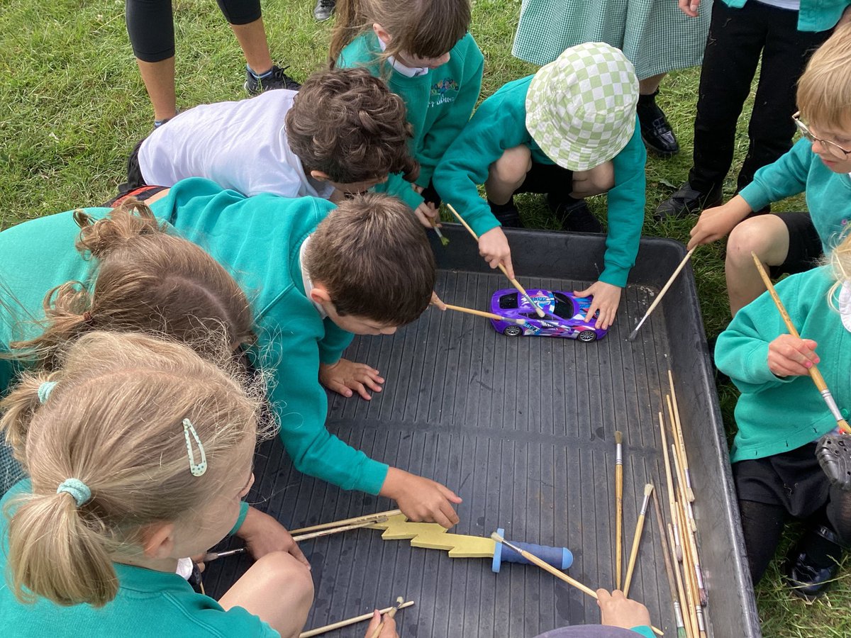 ProbusSchool's tweet image. Today, Beech and Willow class became archeologists! They took part in their first ever dig to explore toys from the past and present. They excavated, cleaned, recorded and sorted them.