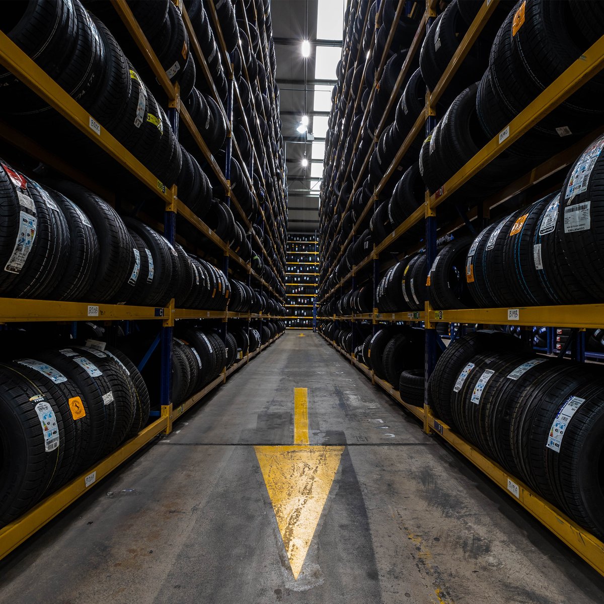 Oak Tyres tweet media