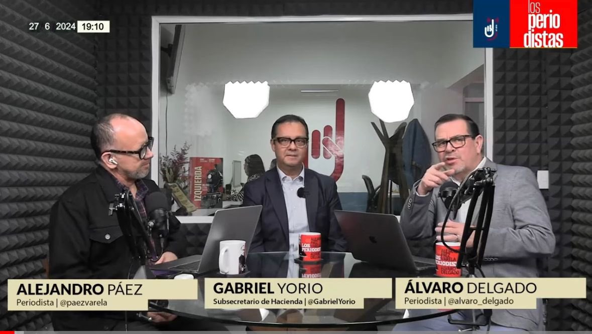 GabrielYorio's tweet photo. Muchas gracias a @paezvarela y @alvaro_delgado por invitarme a platicar sobre la fortaleza de las finanzas públicas y la economía en esta transición y sobre los cuadros técnicos que ha formado los gobiernos de izquierda en nuestro país. Siempre un gusto platicar con ustedes.

Les comparto la entrevista con los Periodistas en @SinEmbargoMX 👇🏽

https://t.co/MpRKwbc9T9