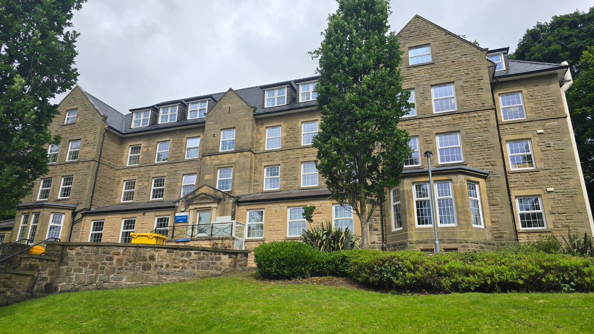 Huck_Construct's tweet photo. Job recently completed at NHS property in Rawtenstall, involving full new roof covering, window replacement and other refurbishment works! https://t.co/5tujaFH9UN