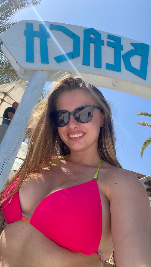 call_me_di_'s tweet photo. Would older guys risk it for me❓

DM ME⤵️
https://t.co/68pEtBdDLq https://t.co/otlK3hR8pq