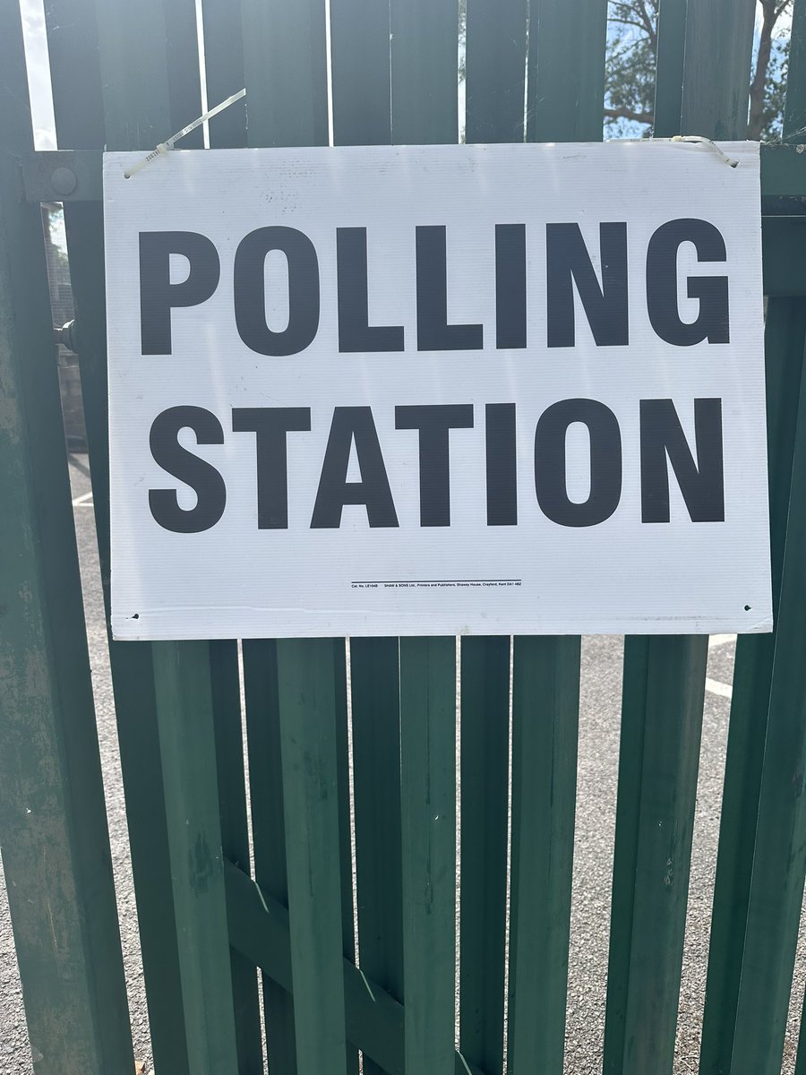 Tweet Cop tweet media