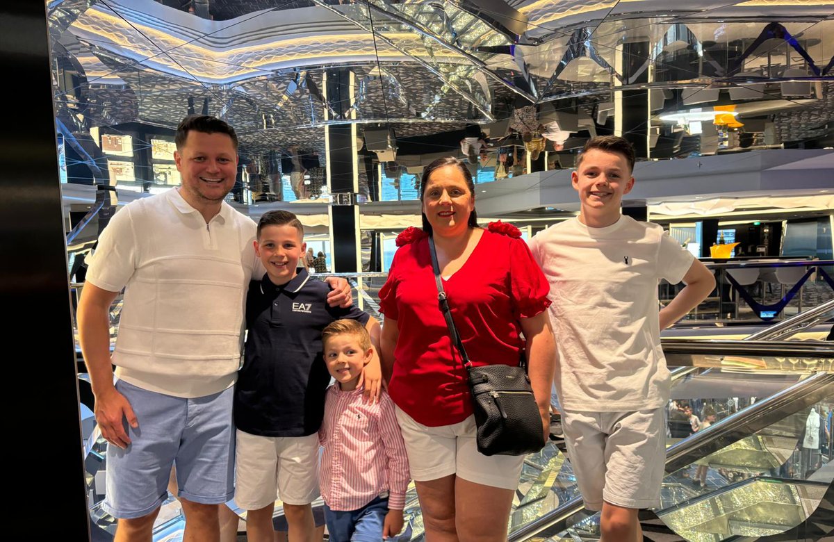 Michael16535046's tweet photo. Nice wee holiday with my family last week. This week I have started my Partick Thistle pre-season exercise schedule. 

#goalkeeperdevelopment https://t.co/TVhL4f2DXg