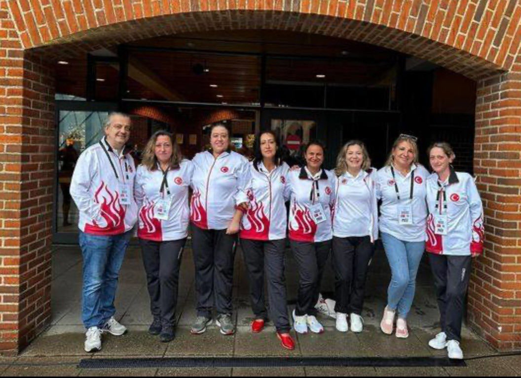 Galatasaray Spor Kulübü olarak büyük bir gururla duyuruyoruz ki Kadın Briç Milli Takımımız, 24 Haziran - 4 Temmuz 2024 tarihleri arasında Danimarka'nın Herning şehrinde düzenlenen 56. Avrupa Takım Şampiyonası'nda Avrupa 3.sü olmuştur.

Detaylar için 👉 galatasaray.org/haber/amator-s…