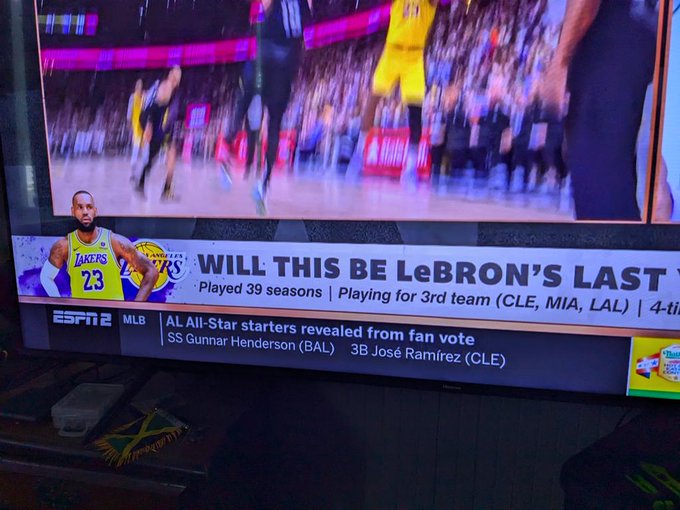 Damn,.. LeBron played 39 seasons??🤔🤦🏿&zwj;♂️🤷🏿&zwj;♂️🤣🤣 https://t.co/vPMN1zODFY<a href="/tag/maliah"class="tags"><span>#maliah</span></a>