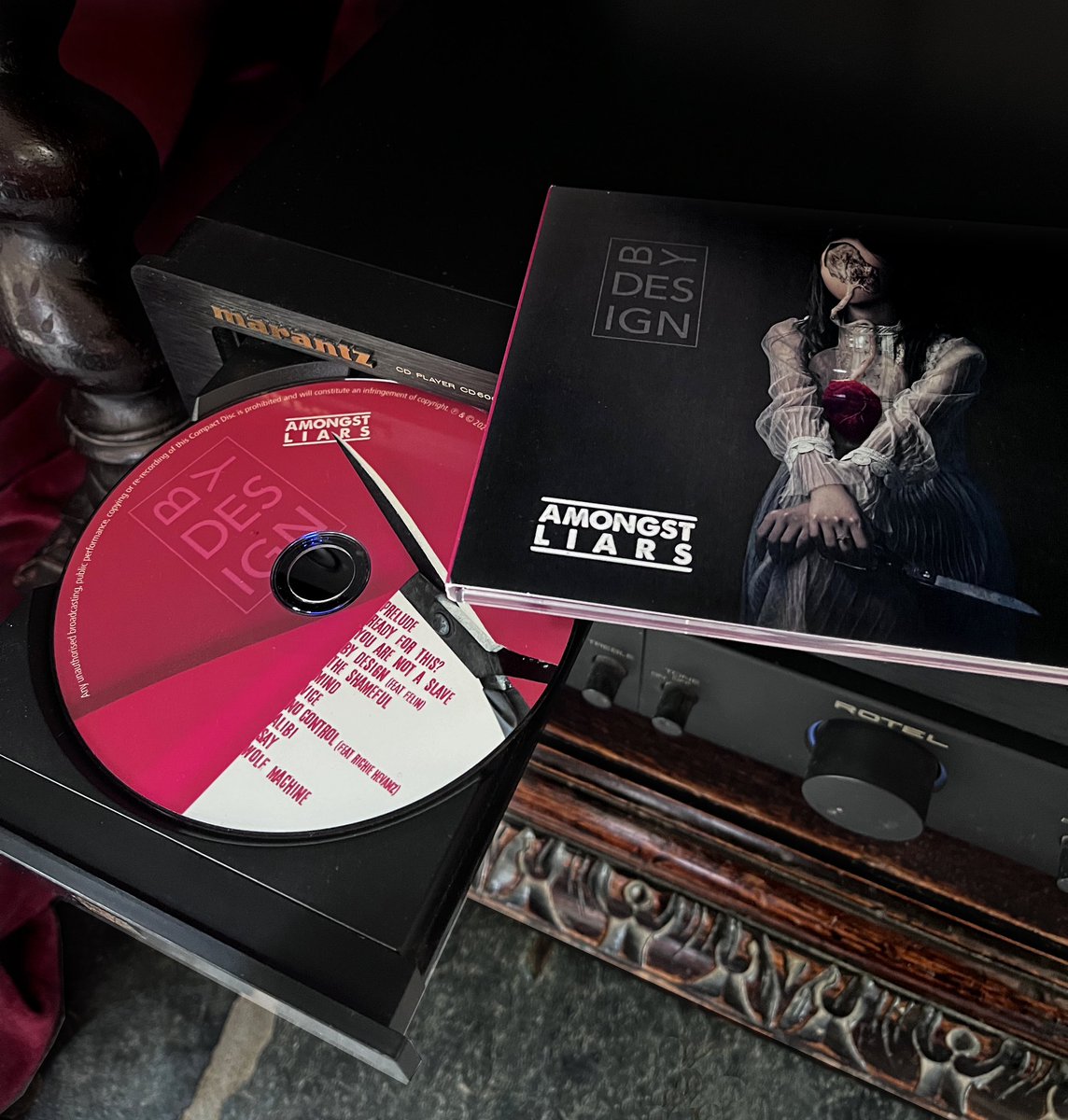 MorganCreativeT's tweet photo. @amongstliars BY DESIGN  album has arrived and what better day than LAUNCH day to blast out those tunes! 
Thank you so so much 🥰❤️

Have you got your copy yet? 👇
https://t.co/qHm86EcZSV…

Better still, go crazy and go see them 
LIIIIVVVVVEE 👇
https://t.co/PFTZ2O0Aok https://t.co/UFpvPv0cuL