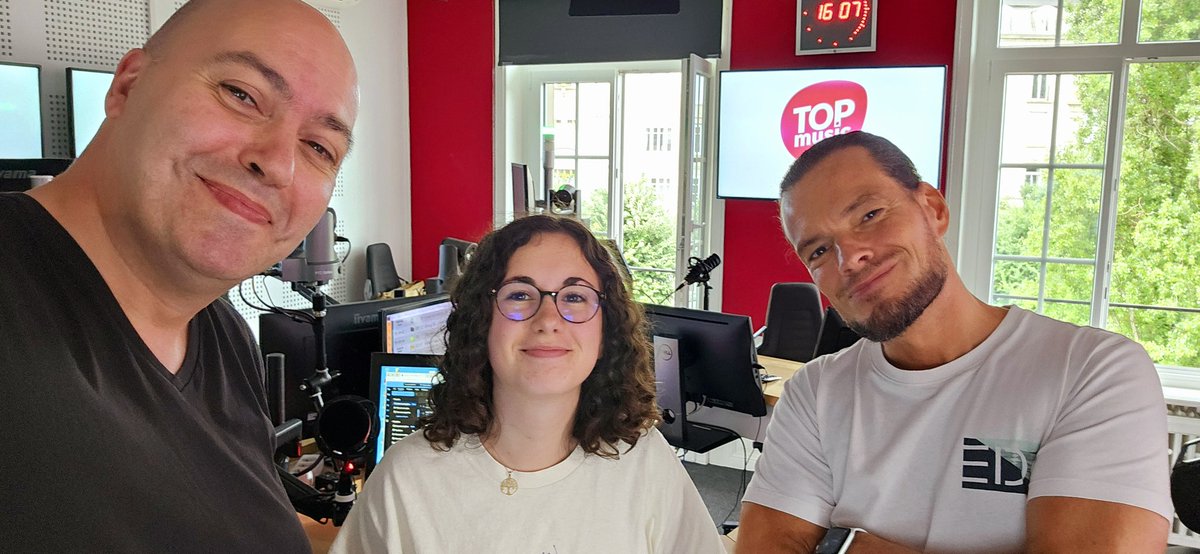 Coucouuuuu c'est le dernier 16-19 à 3 de la saison et on a pour vous une spéciale bêtisier 😁