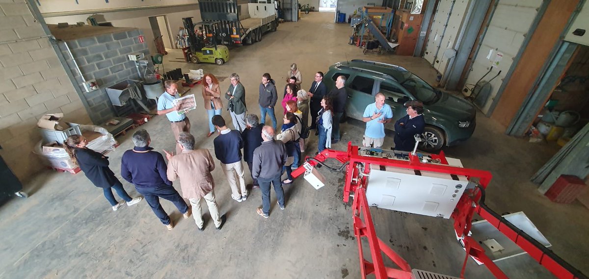 👋Merci au Comité Régional Grandes Cultures Hauts-de-France et à <a href="/FranceAgriMerFR/">FranceAgriMer</a> qui nous ont rendu visite hier sur la station de <a href="/ArvalisHdF/">ARVALIS Hauts-de-France</a> 
#bilandecampagnecéréales
#prévisionderendement
#digistation
<a href="/Arvalisofficiel/">ARVALIS</a>